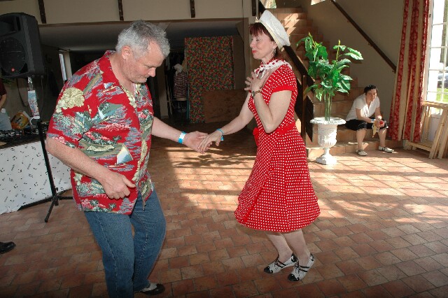 min 2008 05 04 retro rhythm 200